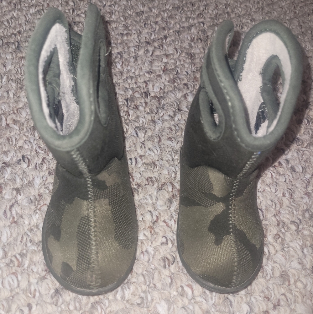 Bogs baby boots